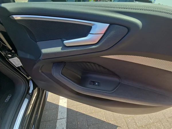 AUDI A5 Avant e-hybrid (PHEV) (2025) — foto 22 van 24
