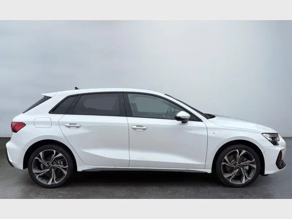 AUDI A3 Sportback PHEV (2026) — foto 25 van 27