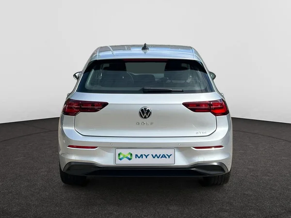 VOLKSWAGEN Golf VIII (2024) — foto 19 van 24