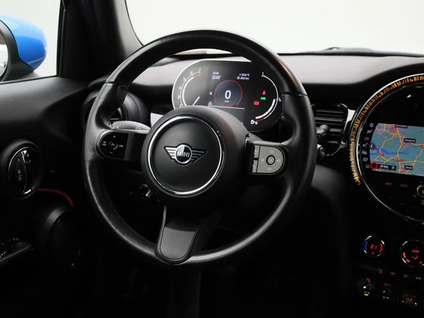 MINI One (2022) — foto 35 van 35