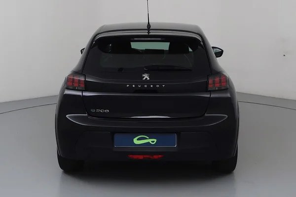Peugeot E-208 (2022) — foto 34 van 41