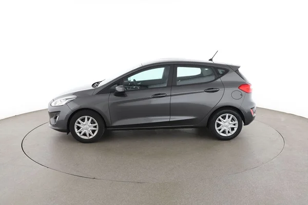Ford Fiesta (2018) — foto 9 van 16