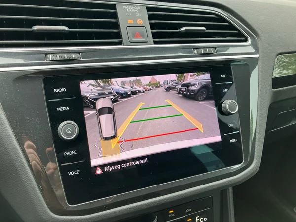 VOLKSWAGEN Tiguan eHybrid (PHEV) (2023) — foto 15 van 24