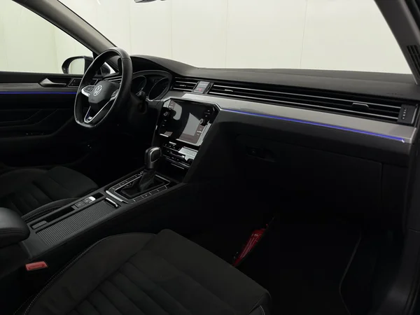 VOLKSWAGEN Passat Variant (2022) — foto 3 van 33