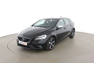 Volvo V40 4966e399-af94-4953-89e7-8905af418cb4