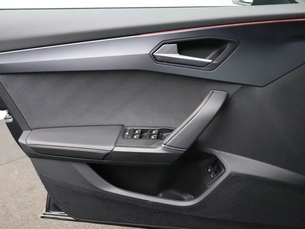 CUPRA Formentor e-Hybrid (PHEV) (2025) — foto 3 van 19