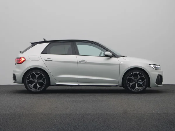 AUDI A1 Sportback (2025) — foto 17 van 19