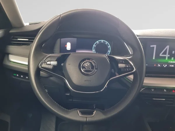 SKODA Octavia Combi Dsl (2024) — foto 4 van 23