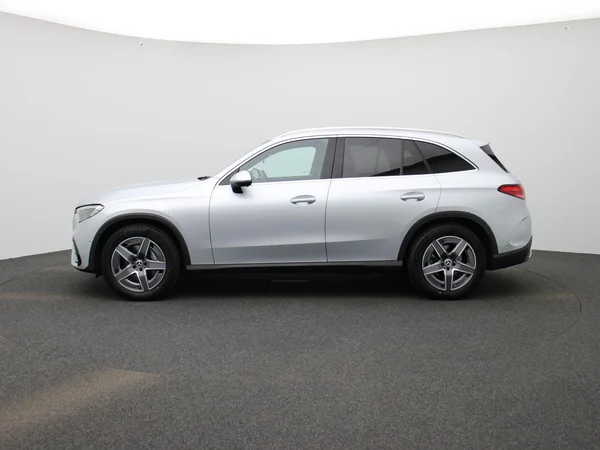 Mercedes-Benz GLC (2025) — foto 34 van 46
