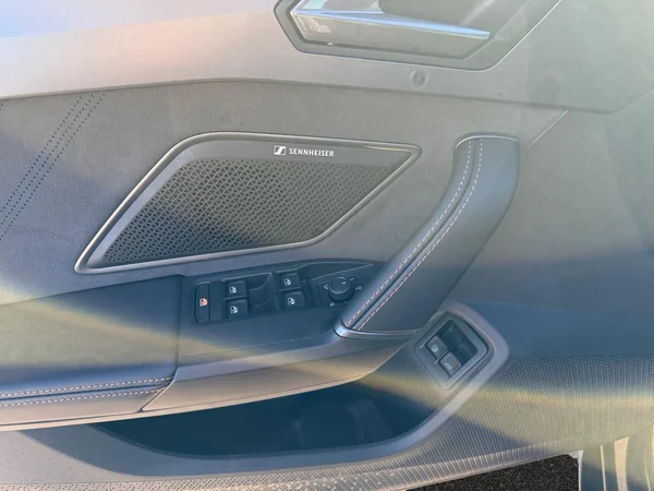 CUPRA Leon ST e-Hybrid (PHEV) (2025) — foto 10 van 19