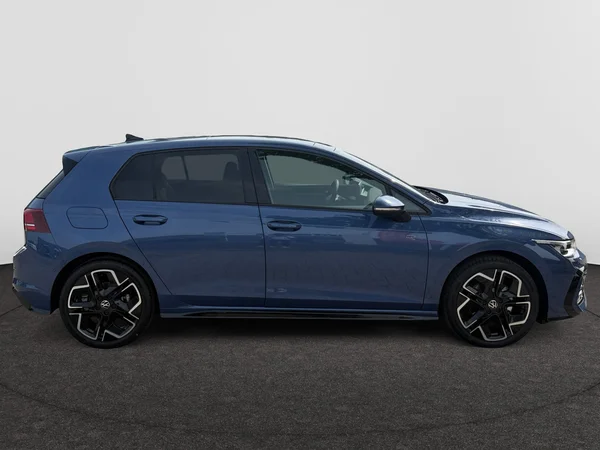 VOLKSWAGEN Golf VIII (2026) — foto 14 van 16