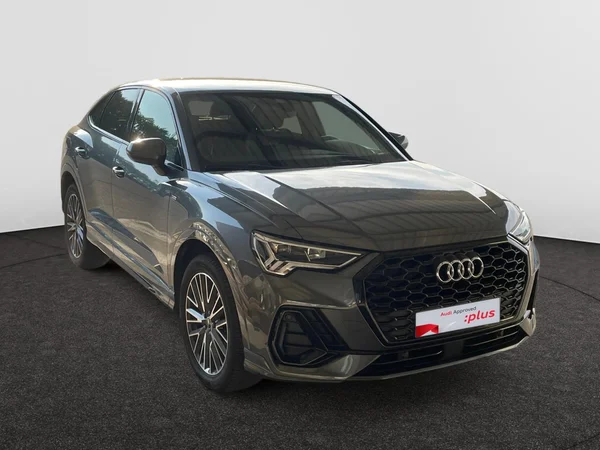 AUDI Q3 Sportback (2023) — foto 18 van 20