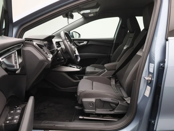 Audi Q4 e-tron (2022) — foto 3 van 45