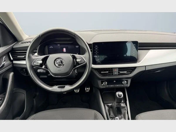Skoda Kamiq (2022) — foto 4 van 29