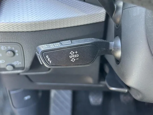 AUDI Q2 (2019) — foto 18 van 30