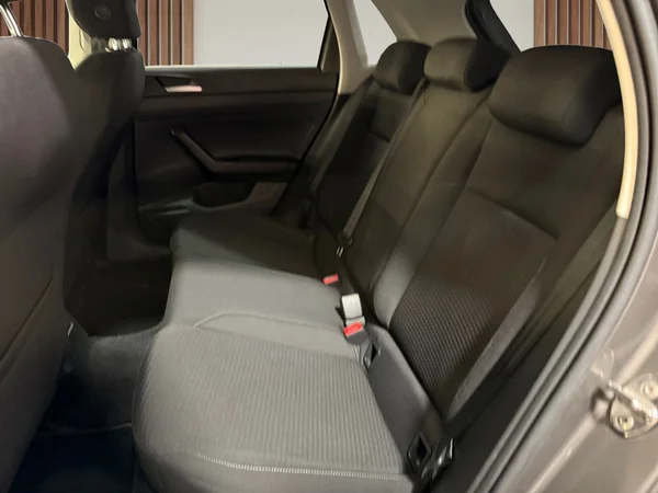 Volkswagen Polo (2018) — foto 17 van 28