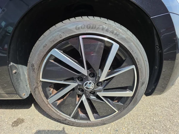 SKODA Octavia Combi (2021) — foto 17 van 24