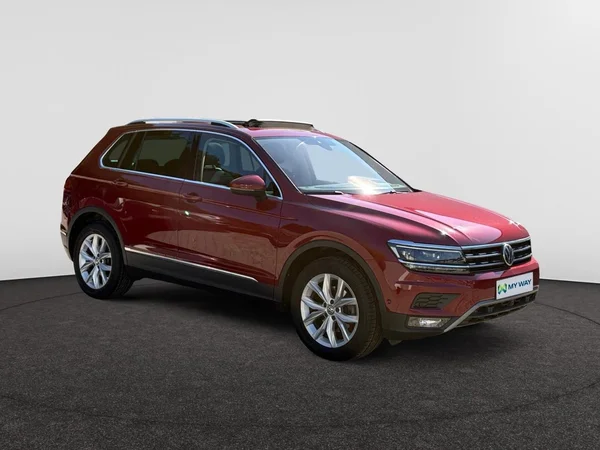 VOLKSWAGEN Tiguan (2018) — foto 17 van 23