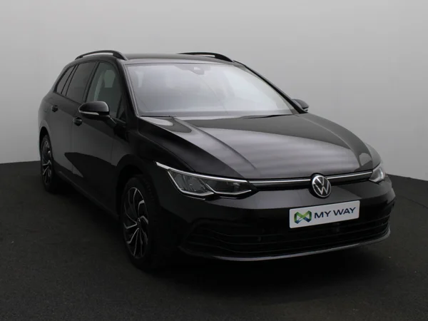 VOLKSWAGEN Golf VIII SW (2024) — foto 12 van 21