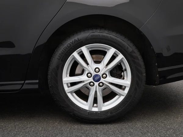 Ford S-Max (2020) — foto 6 van 42