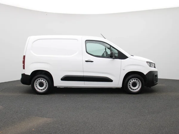 Peugeot Partner (2021) — foto 29 van 32