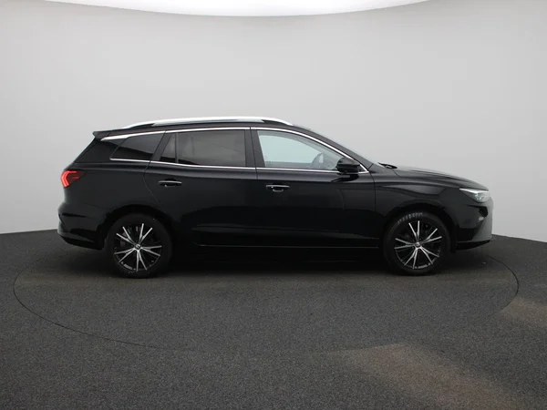 MG MG5 (2022) — foto 33 van 36