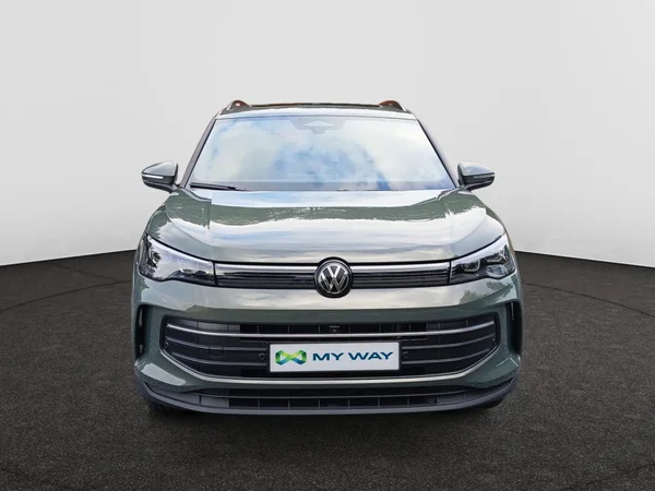 VOLKSWAGEN Tiguan (2026) — foto 10 van 14
