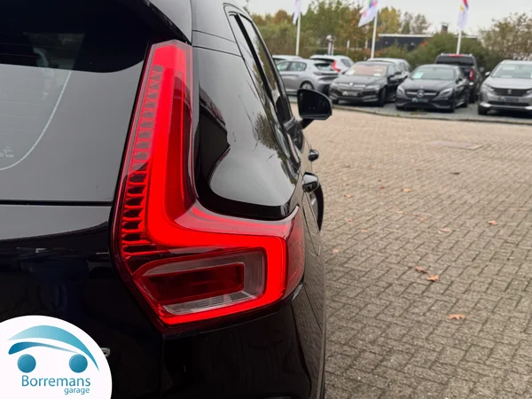 Volvo XC-40 (2022) — foto 5 van 40