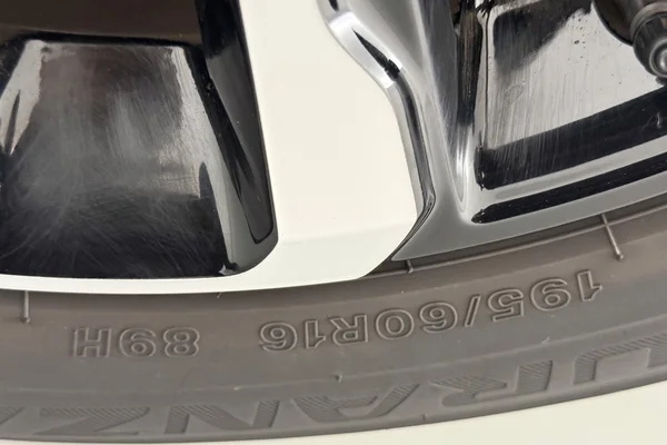 Opel Crossland (2023) — foto 3 van 34