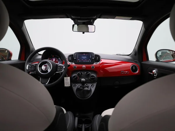 Fiat 500 (2021) — foto 36 van 38