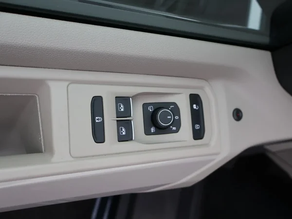 Volkswagen Multivan (2025) — foto 13 van 29