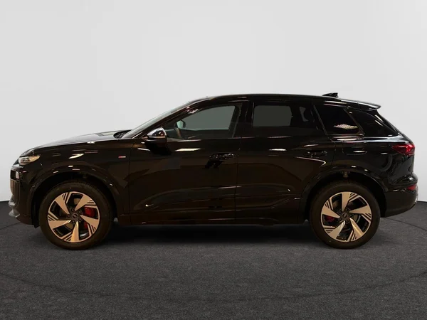 AUDI Q6 e-tron (2026) — foto 12 van 24