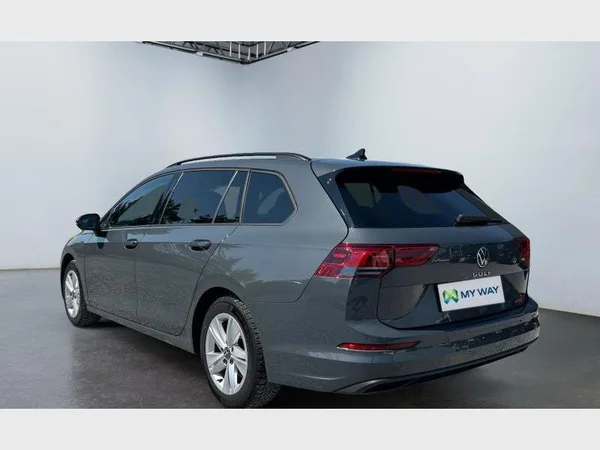 Volkswagen Golf VIII SW (2023) — foto 12 van 29
