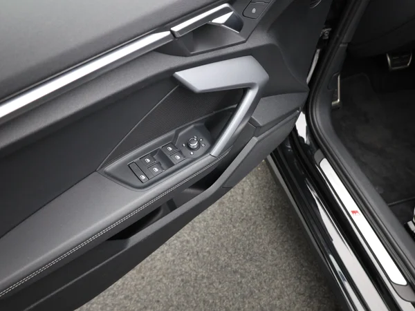 AUDI A3 Sportback (2025) — foto 6 van 21