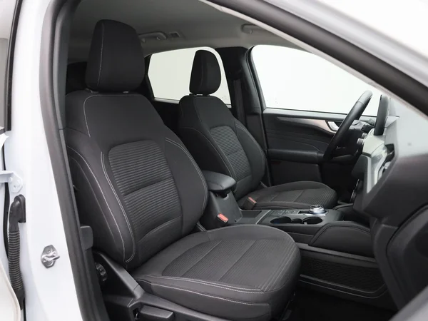 Ford Kuga (2024) — foto 27 van 39