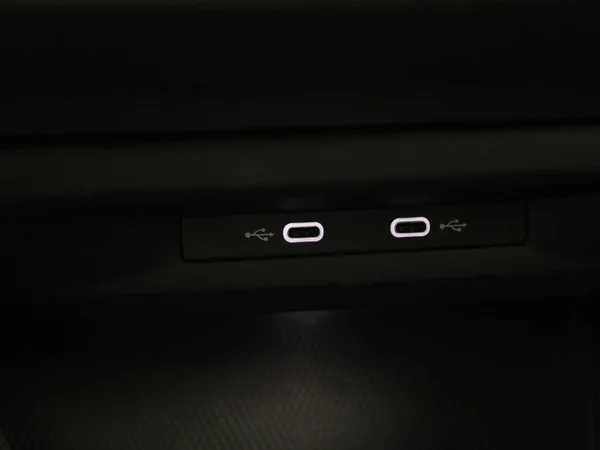 Volkswagen Golf (2021) — foto 18 van 40