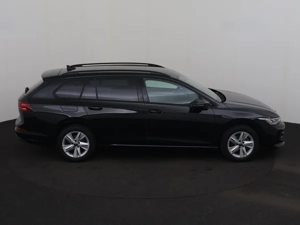 VOLKSWAGEN Golf Variant (2025) — foto 25 van 29