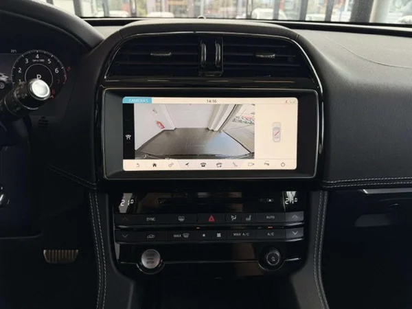 Jaguar F-PACE (2020) — foto 14 van 23