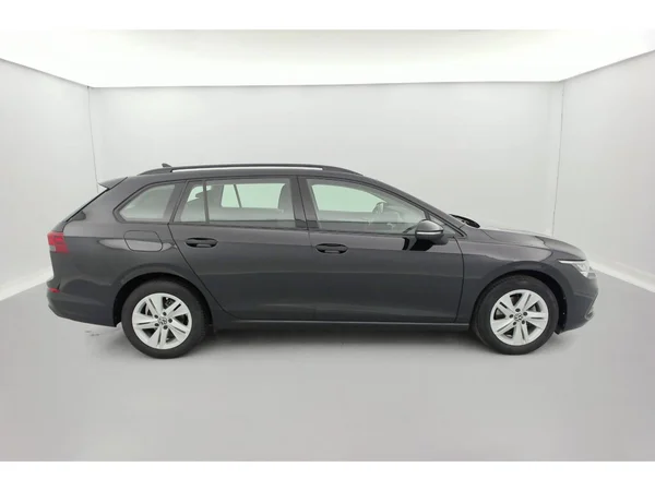 VOLKSWAGEN Golf VIII SW (2022) — foto 33 van 36