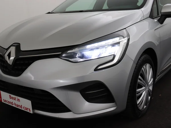 RENAULT Clio (2020) — foto 19 van 26