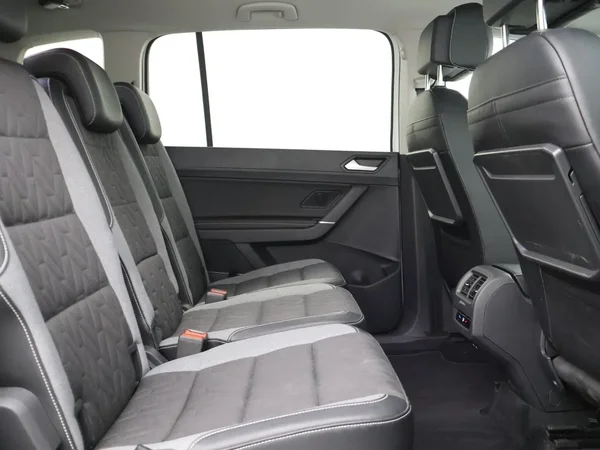 Volkswagen Touran (2025) — foto 2 van 29