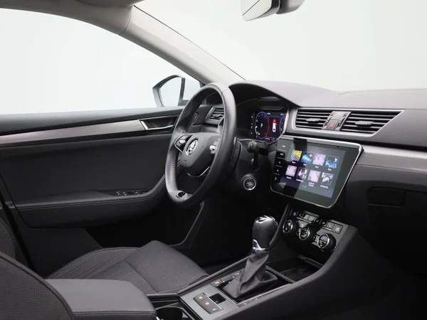 Škoda Superb (2022) — foto 33 van 47