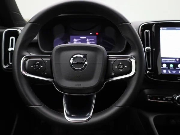 Volvo XC40 (2023) — foto 38 van 40