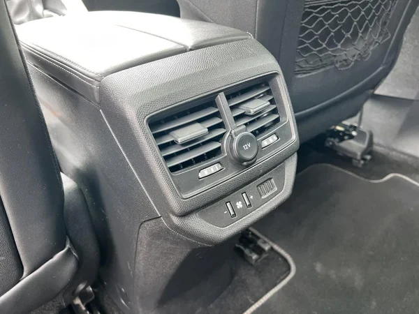 Peugeot 5008 (2020) — foto 8 van 22