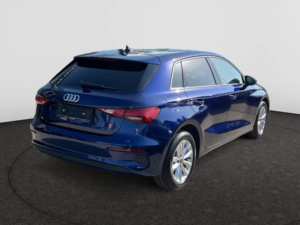 AUDI A3 Sportback (2024) — foto 12 van 21