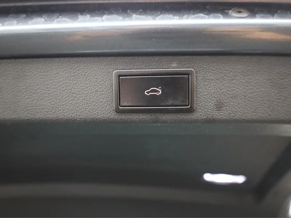 SKODA Superb Combi (2019) — foto 3 van 23
