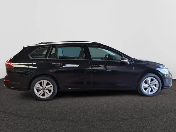 VOLKSWAGEN Golf VIII SW (2023) — foto 21 van 23