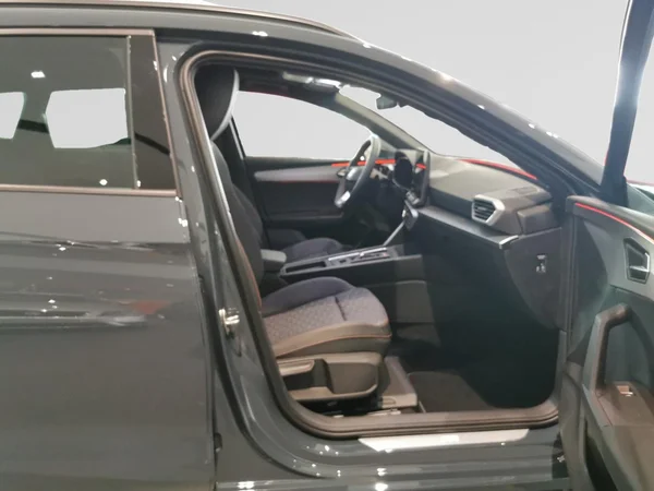 SEAT Leon ST (2025) — foto 8 van 23