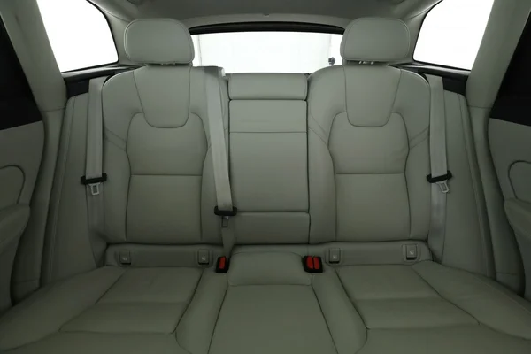 Volvo XC60 (2021) — foto 6 van 16