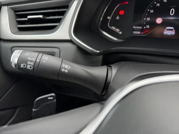 RENAULT Captur (2020) — foto 14 van 26